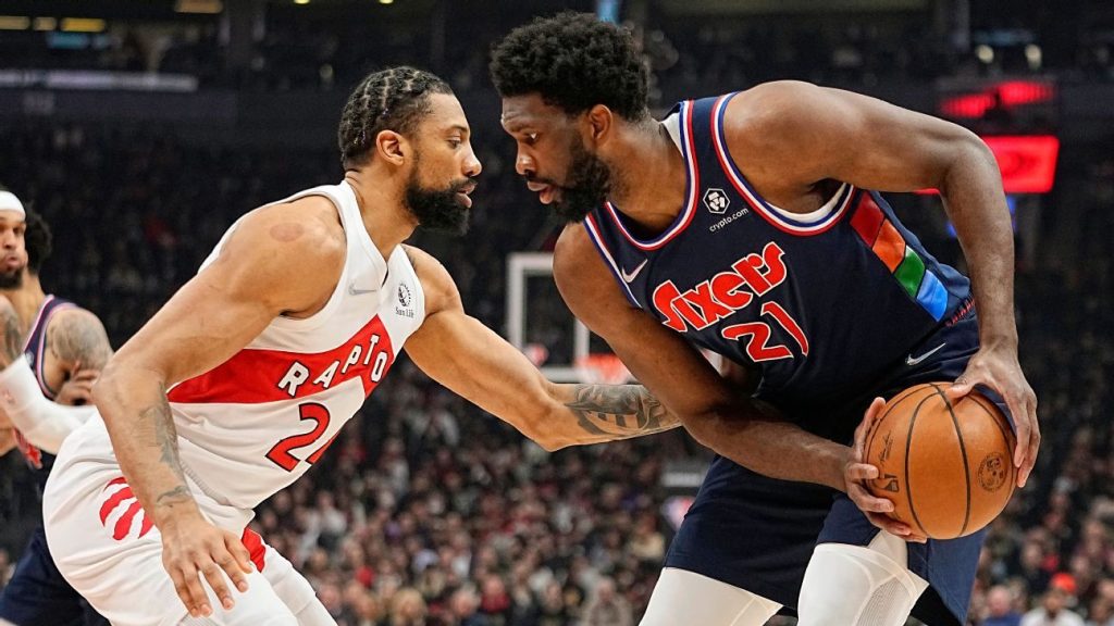 3-Joel Embiid’in son saniye sayıları, Philadelphia 76ers’ı Toronto Raptors’a karşı seride 3-0 ek galibiyete taşıdı.