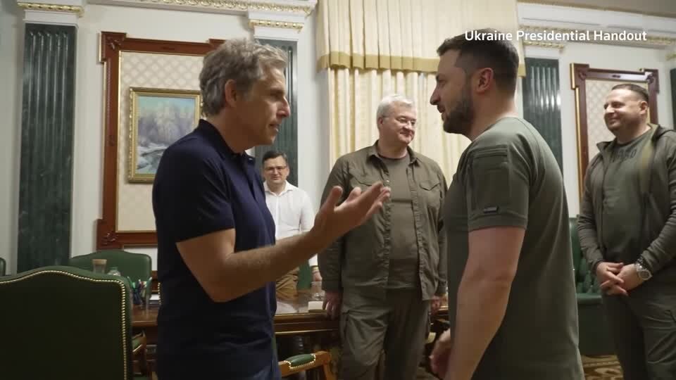 Ben Stiller, Ukrayna’da Başkan Volodymyr Zelensky ile bir araya geldi