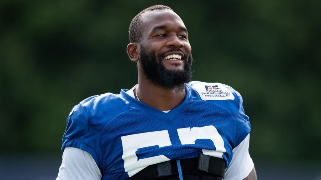 Indianapolis Colts, yıldız LB Shaquille Leonard’ı PUP kadrosundan çıkardı