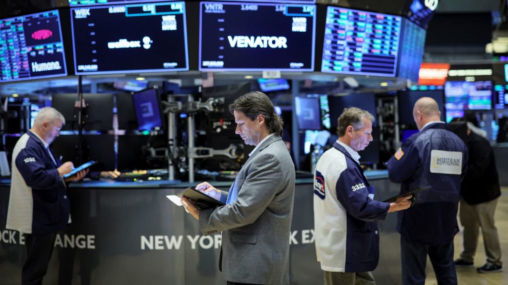 Wall Street’in önemli enflasyon verilerine bakması nedeniyle hisse senedi vadeli işlemleri yükseliyor