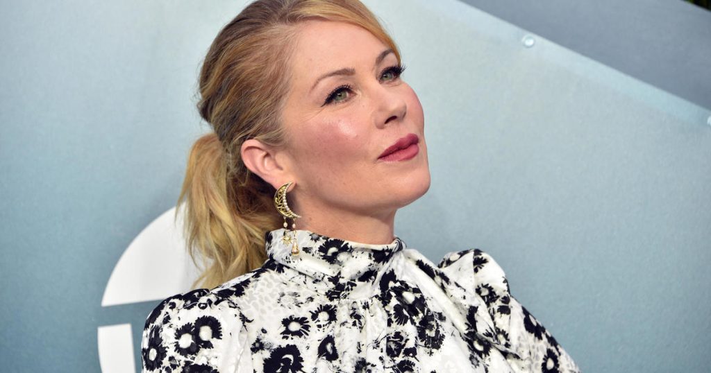 Christina Applegate: Kötüleşen MS semptomlarının ortasında ‘Keşke dikkat etseydim’